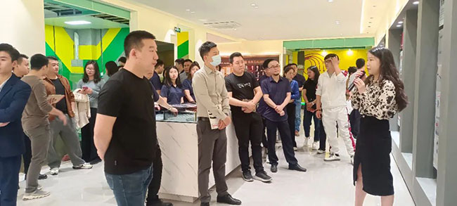 華美樂開門紅表彰大會(huì)暨五一大戰(zhàn)啟動(dòng)會(huì)圓滿成功